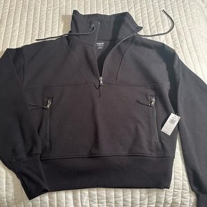 Stylish 1/2 zip sweatshirt